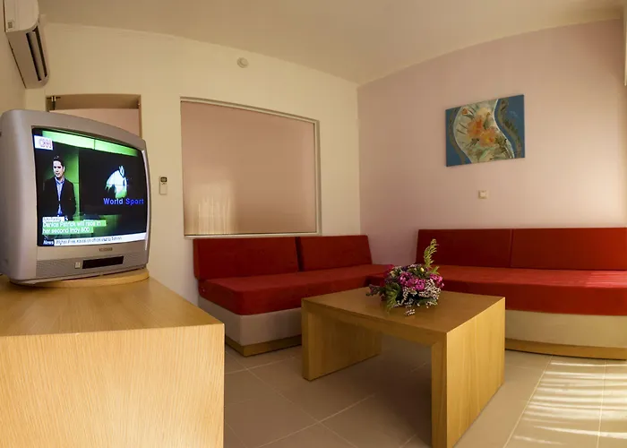 Lydia Maris & Hotel 5*