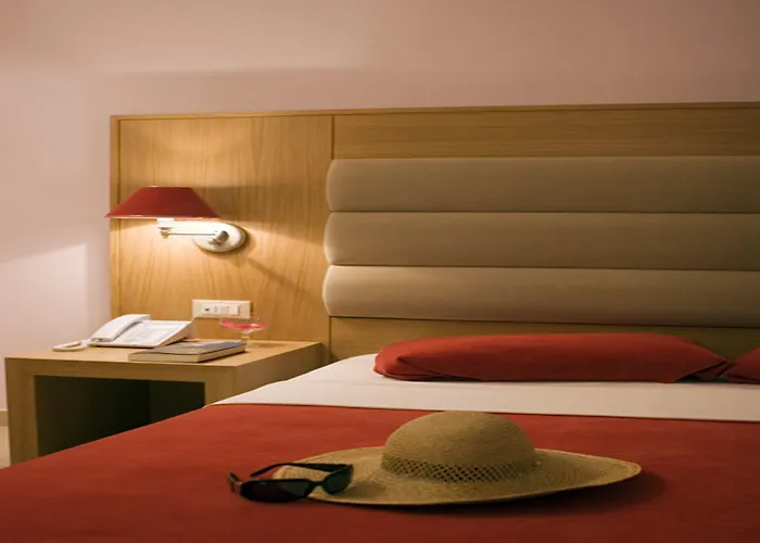 Lydia Maris & Hotel