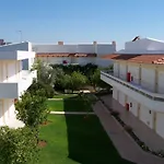 Ξενοδοχείο Lydia Maris & Κολύμπια