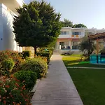 Lydia Maris & Ξενοδοχείο 5*