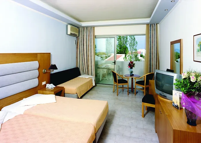 Lydia Maris & كولومبيا