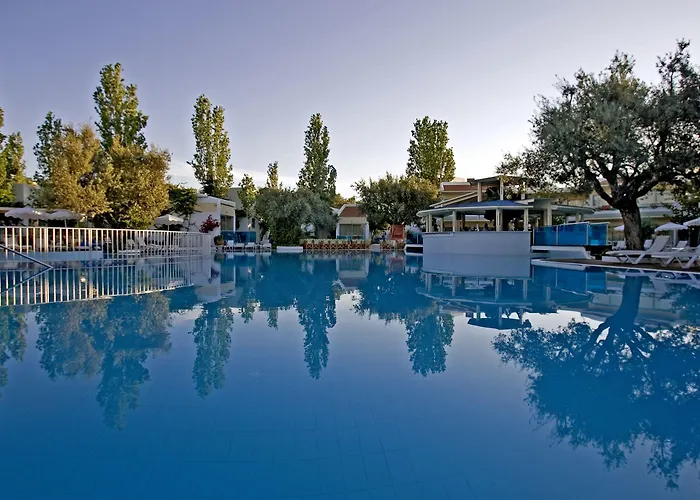 Lydia Maris & Kolymbia