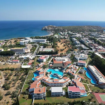 Lydia Maris & Kolymbia