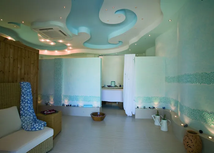 莉迪亚马里斯度假酒店