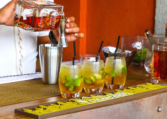 Lydia Maris & מלון 5*