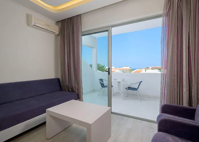 莉迪亚马里斯度假酒店 5*