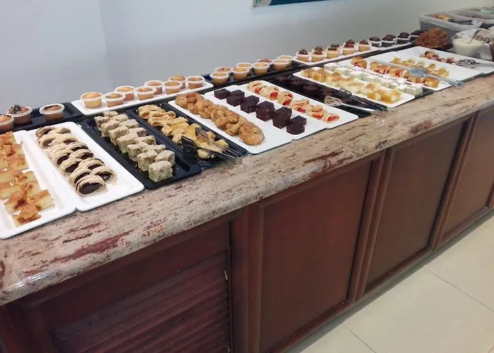 Lydia Maris & 5* קולימביה